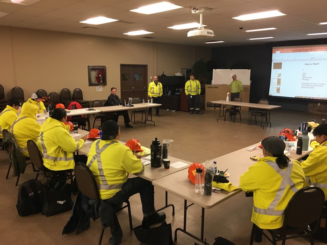 Sparvier giving a presentation on automation to the students of the Cowessess First Nation Digital Mining Program.